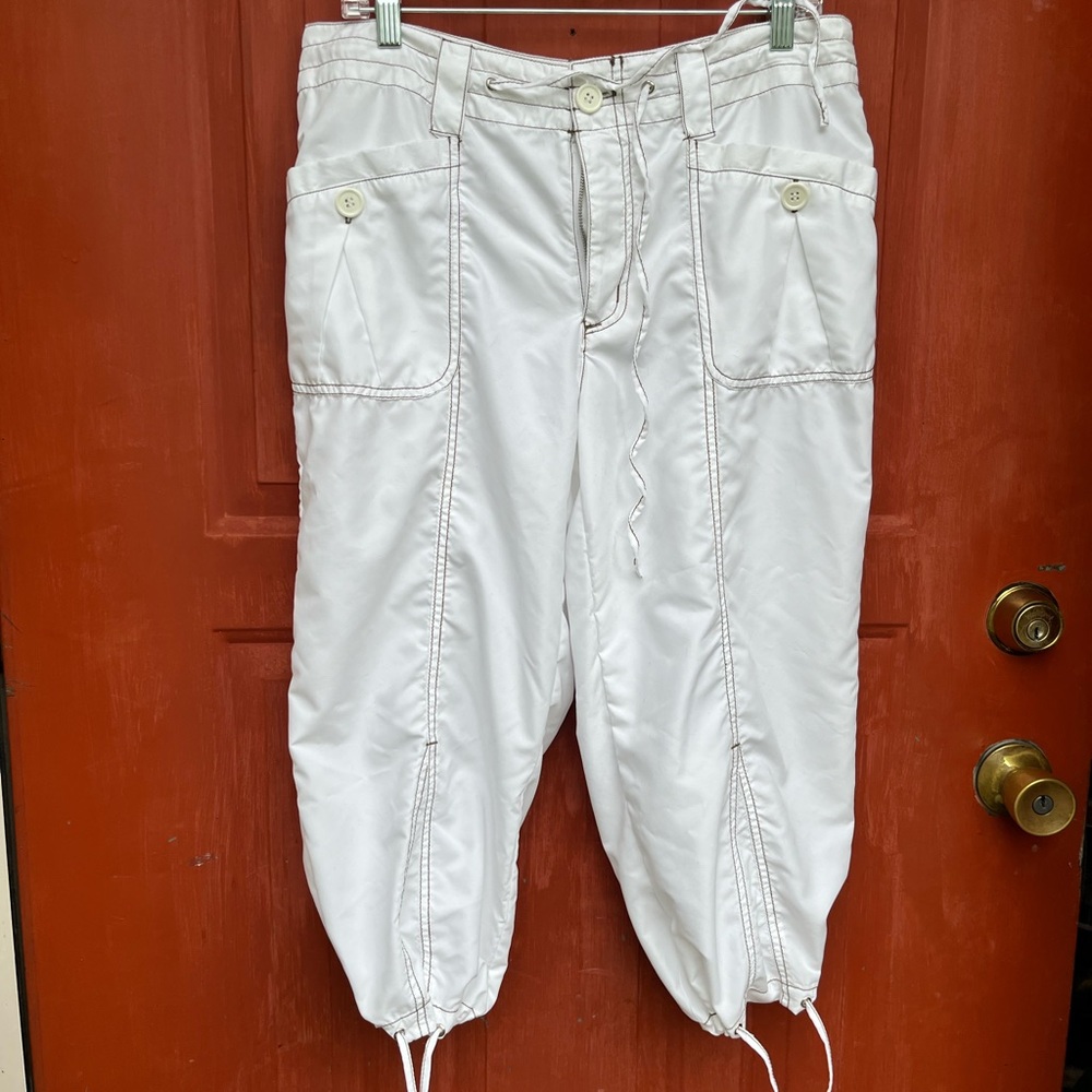 Bailey's Point White Cargo Pants w/ drawstrings. 100% Polyester w/ large pockets
